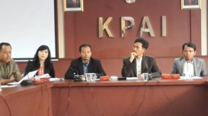 Ketua KPAI memimpin Rapat Koordinasi antara KPAI dan  KPI tentang pengawasan dan pemantauan terhadap tayangan anak dimedia penyiaran